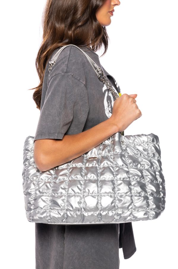 YONA QUILT TOTE BAG IN SILVER Online now