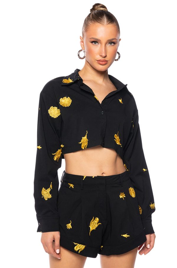 WEEKEND GETAWAY FLORAL CROPPED BUTTON DOWN Discount