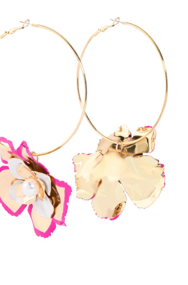 TRIPPIN FLOWER HOOP IN GOLD Online