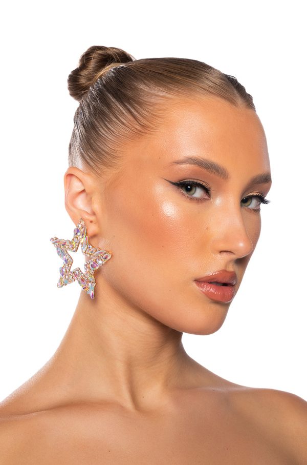 THE STAR POWER EARRING IN GOLD For Sale