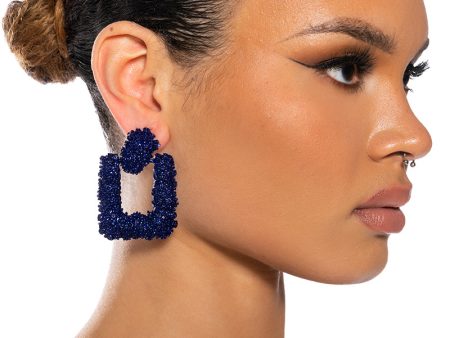 TEXTURED DANGLE EARRING Sale