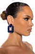 TEXTURED DANGLE EARRING Sale